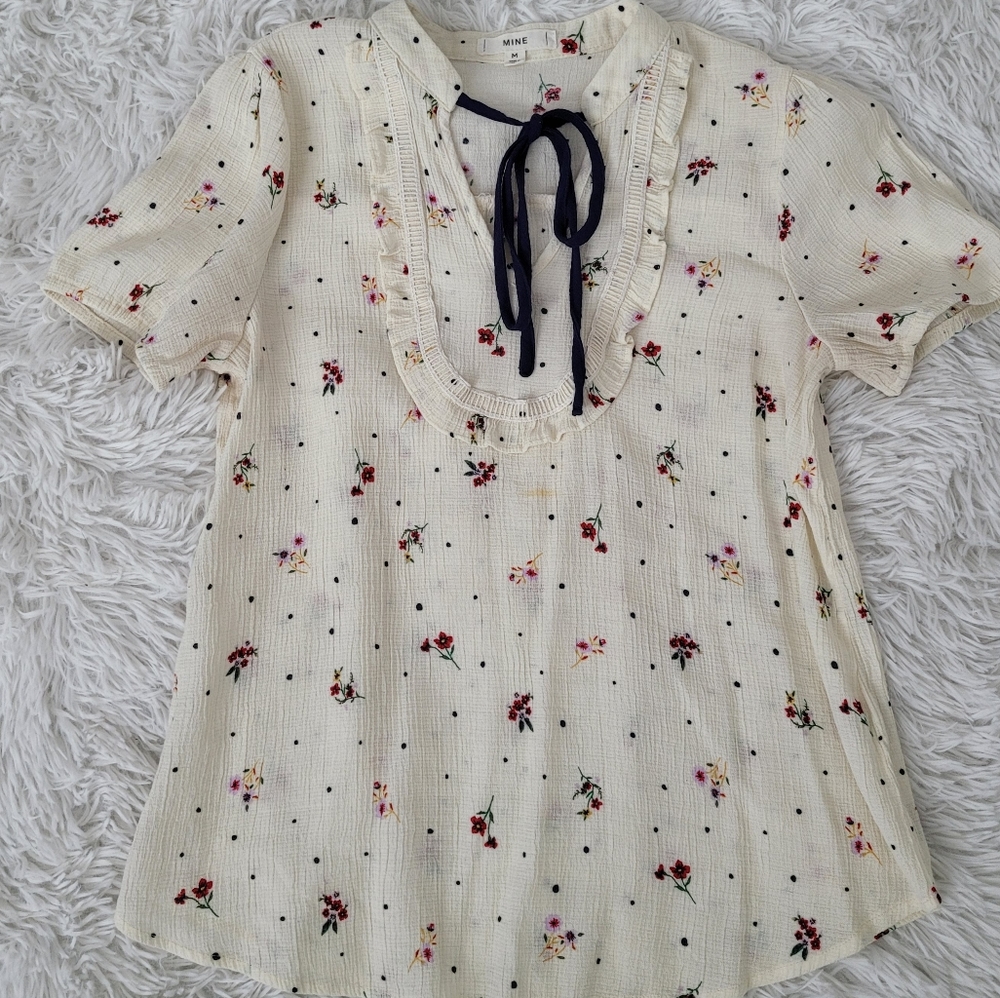 Mine brand floral fairycore Medium top with navy tie and precious detail